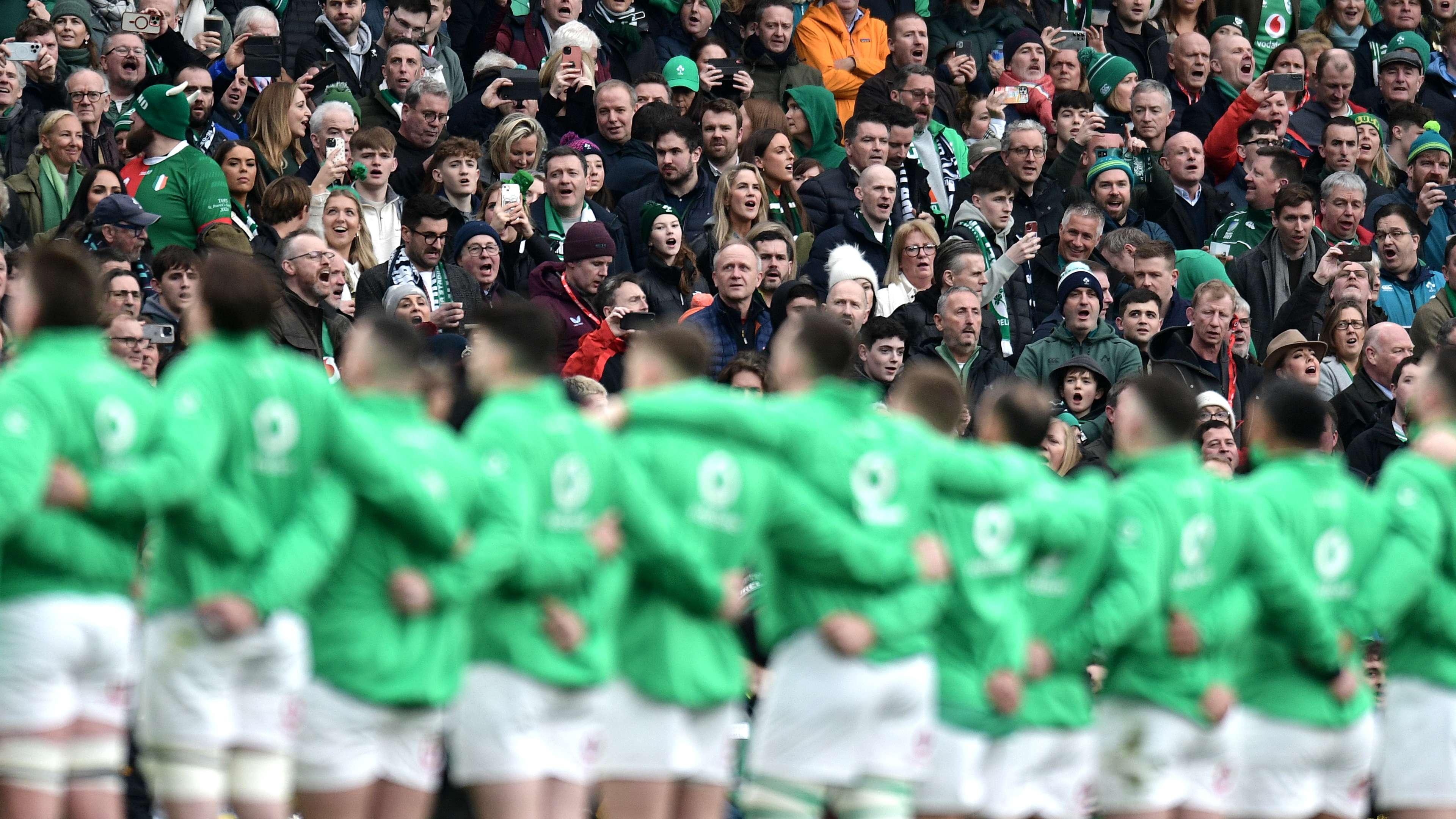 曼城在瓜迪 曼城在瓜迪